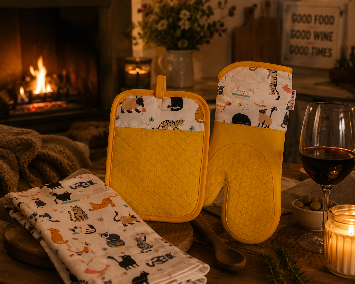 Yellow Cat Lover Gift Set - Oven Mitt, Pot Holder & Tea Towel