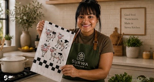 Laughing Cows Farmhouse Kitchen Gift Set - Oven Mitt, Pot Holder & Terry Towel